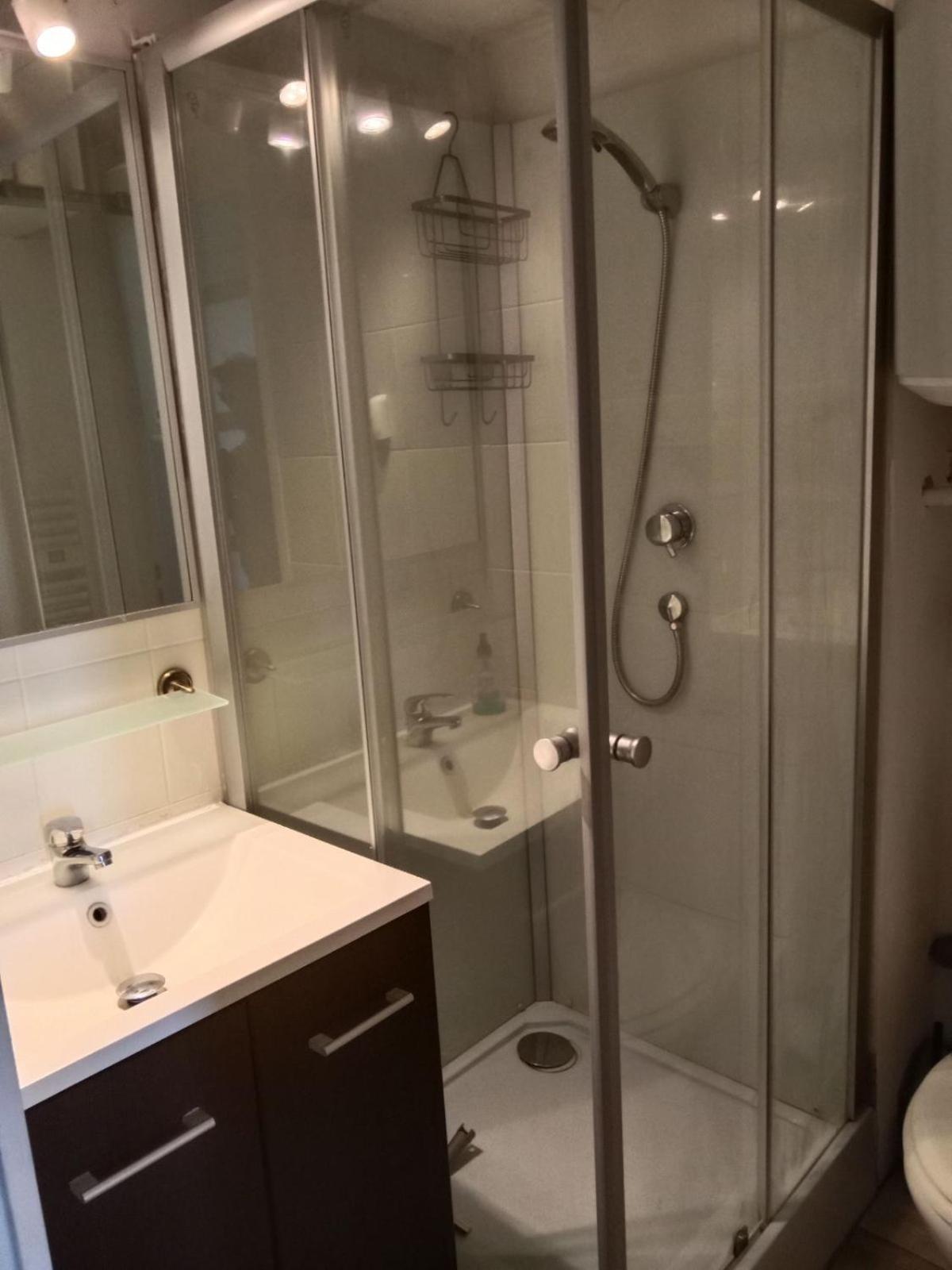 Frejus-Plage Et Centre-Ville, 28 M2, Accueil 4 Personnes, Francais, English Spoken 외부 사진